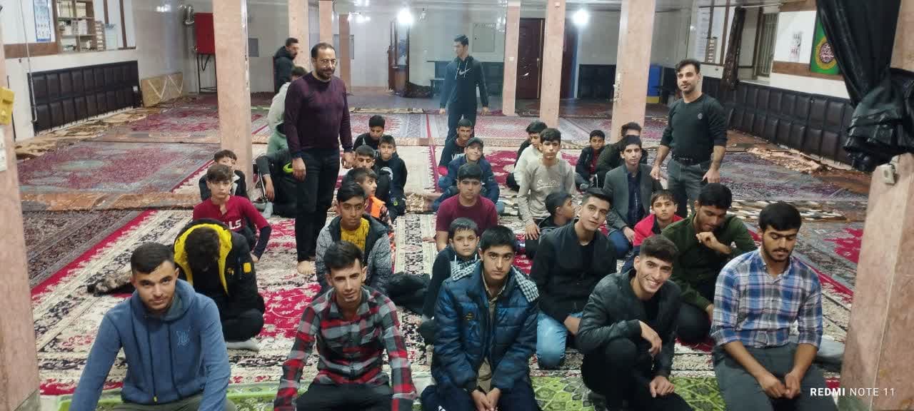 بچه هاي مسجد پيروزي مقاومت فلسطين را جشن گرفتند