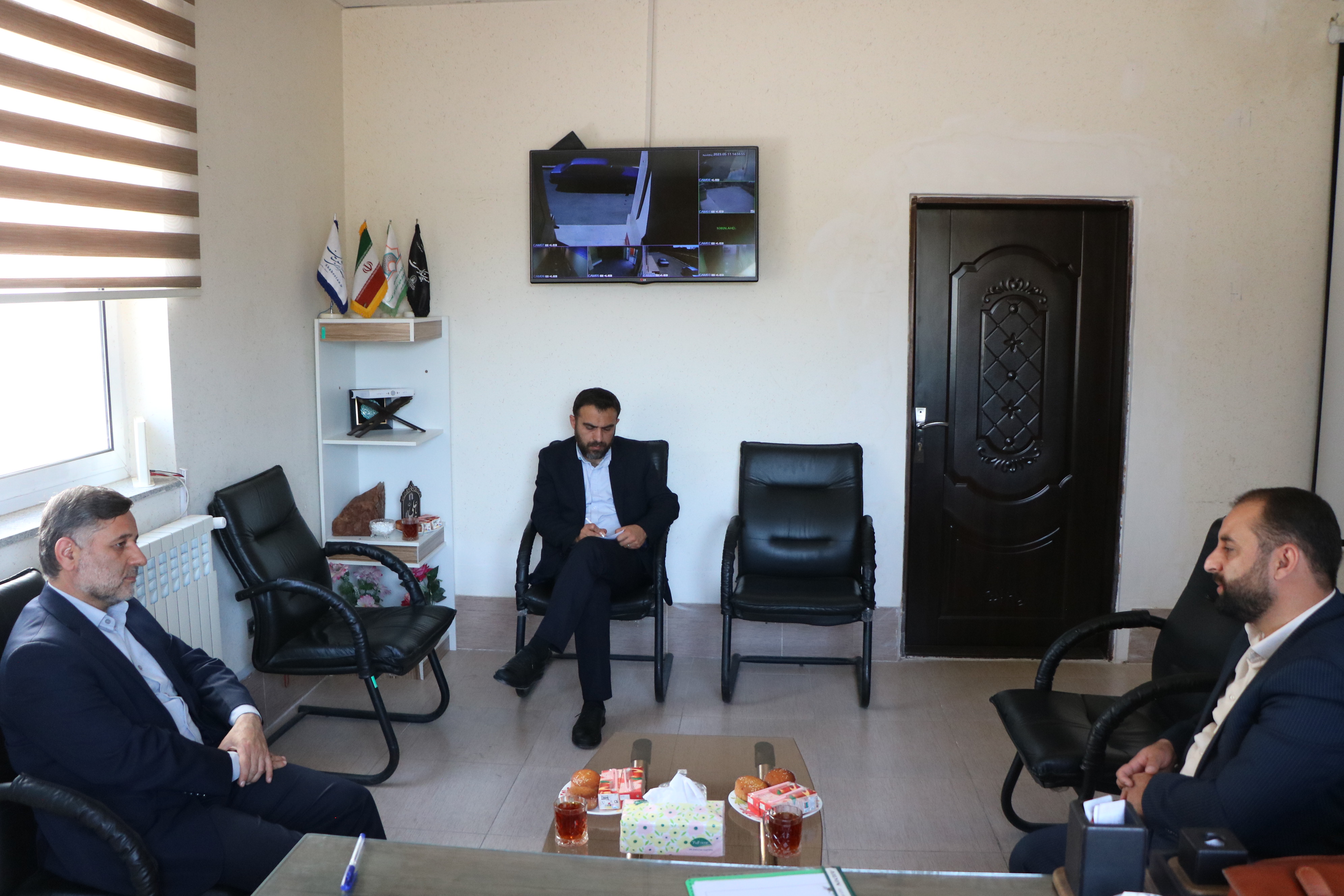 رئيس کميسيون فرهنگي و اجتماعي شوراي اسلامي اروميه با مدير ستاد فهماي آذربايجان غربي ديدار و گفتگو کردند